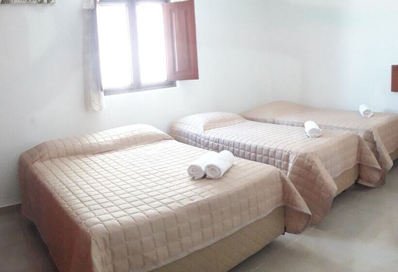 Quarto Quádruplo Estandar, Pousada Bore Koko