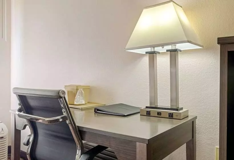 ２ダブルベッドのスタンダードルーム, Quality Inn High Point  Archdale