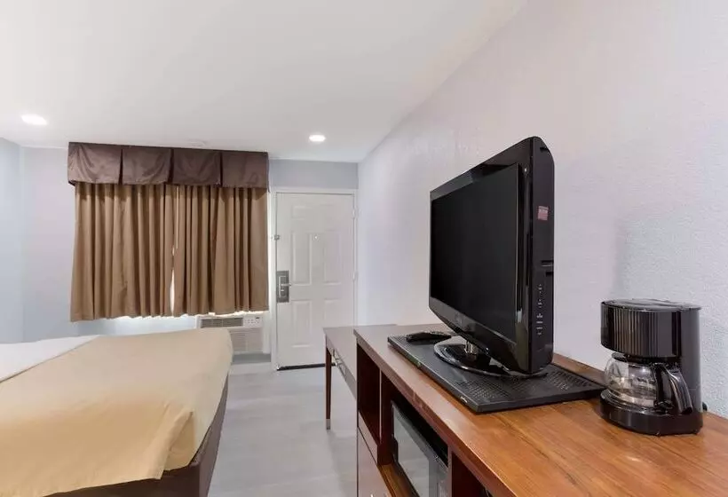 ２ダブルベッドのスタンダードルーム, Quality Inn Redding Near I5