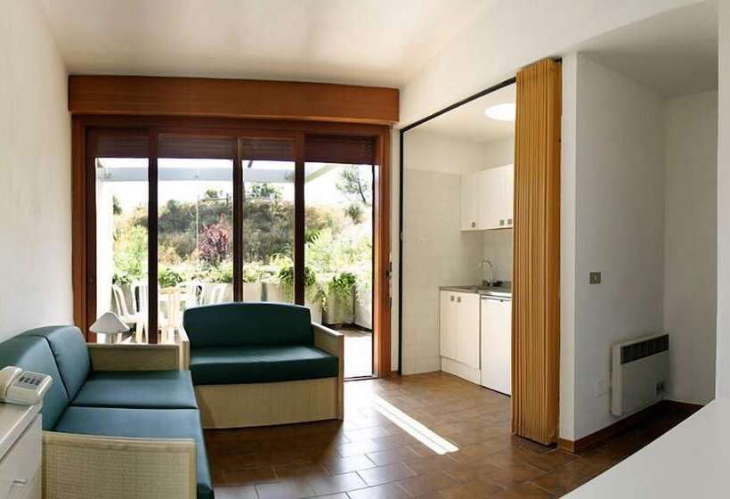 آپارتمان کلاسیک 1 خوابه, Residence Solemaremma