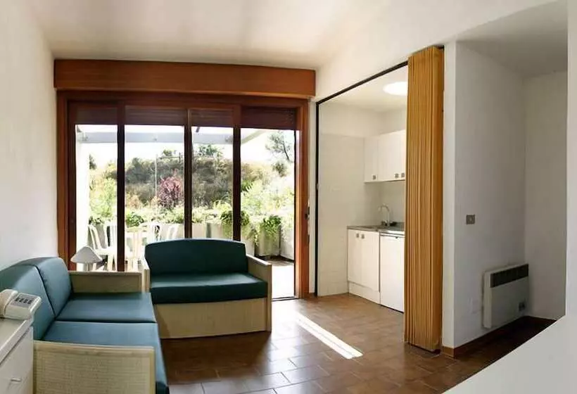 آپارتمان کلاسیک 1 خوابه, Residence Solemaremma