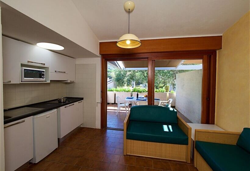 آپارتمان کلاسیک 1 خوابه, Residence Solemaremma