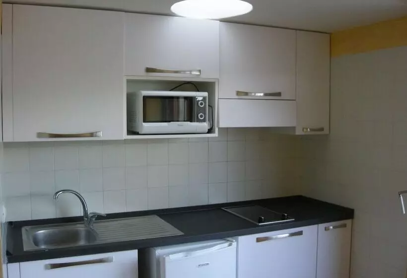 آپارتمان کلاسیک 1 خوابه, Residence Solemaremma