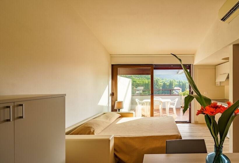 آپارتمان راحتی 1 خوابه, Residence Solemaremma