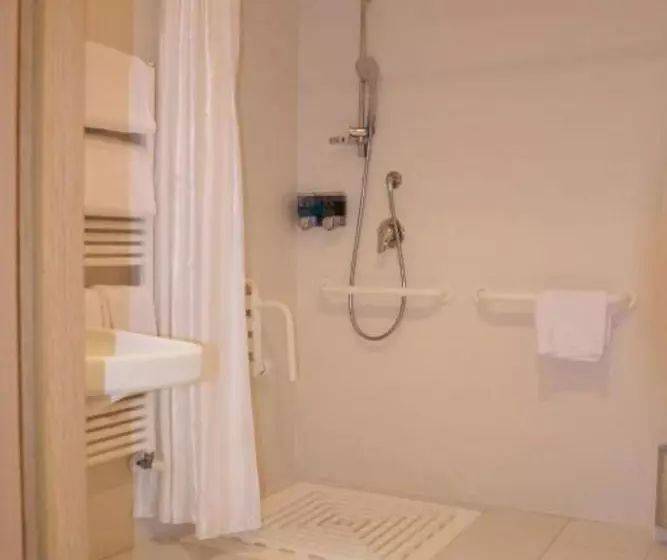 エコノミールーム, Terme Beach Resort
