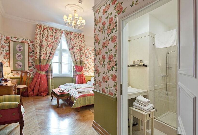 デラックススタジオ, The Bonerowski Palace Boutique