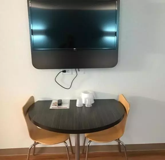 身障者適用スタンダードルーム, Motel 6 Raleigh, Nc  North