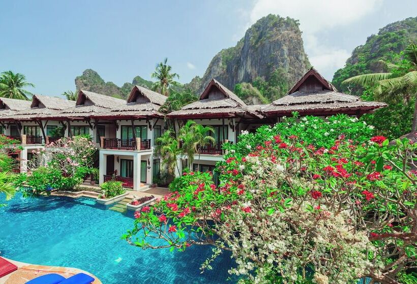 プールの見えるデラックスルーム, Railay Village Resort