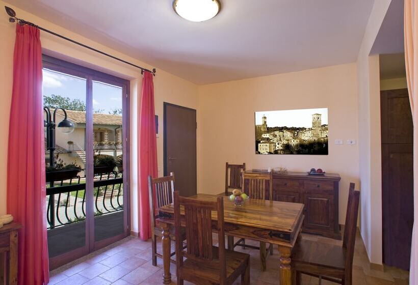 Апартаменты 1 Спальня, Villaggio Le Querce