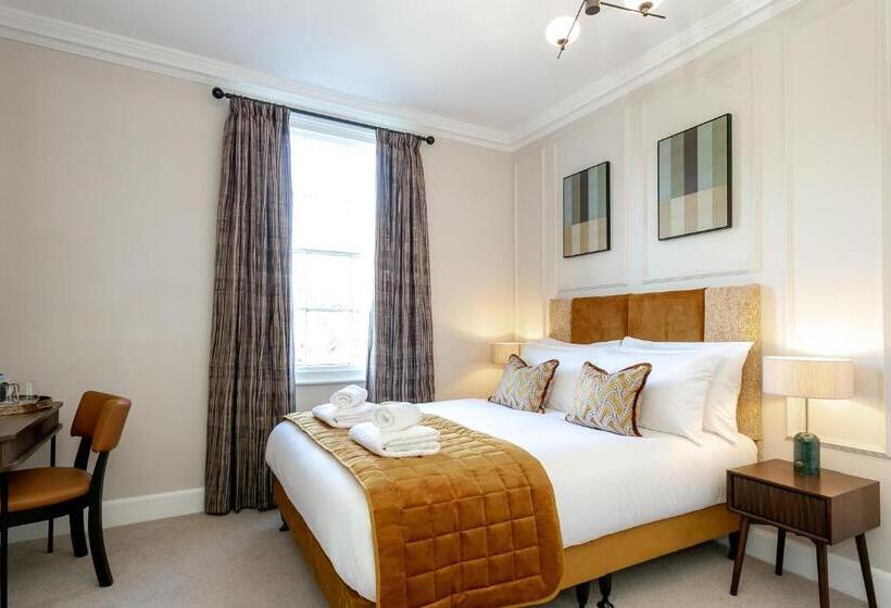 סוויטה, New Holgate