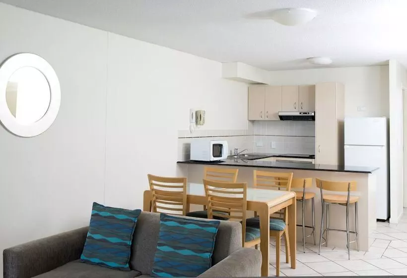 2 Bedroom Apartment Garden View, Breakfree Grand Pacific