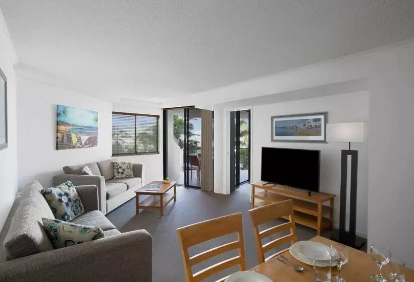 2 Bedroom Apartment Garden View, Breakfree Grand Pacific