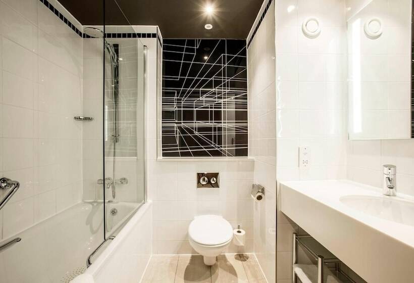 デラックスルーム, Ac Hotel By Marriott Manchester Salford Quays