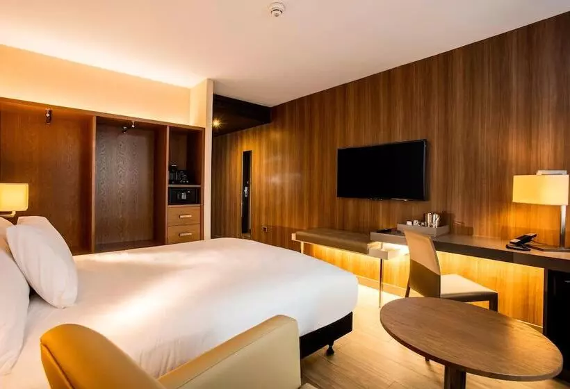 デラックスルーム, Ac Hotel By Marriott Manchester Salford Quays