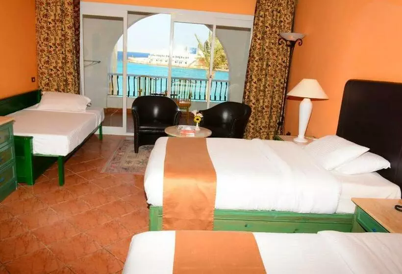 オーシャンビュースタンダードルーム, Arabia Azur Resort