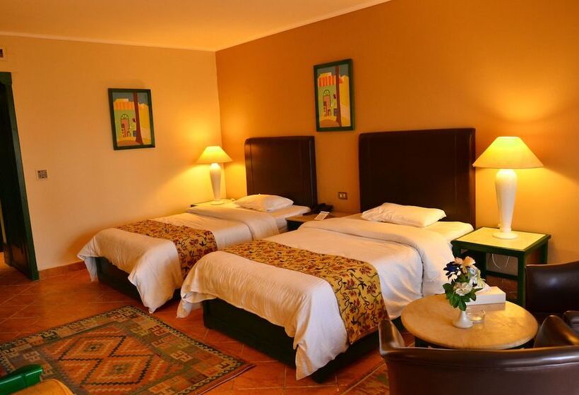 Номер Стандарт Вид на Бассейн, Arabia Azur Resort