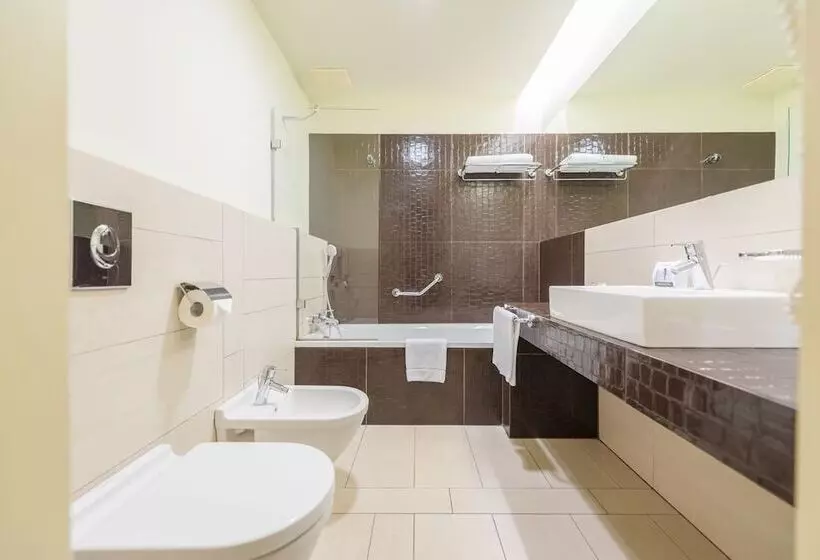 スーペリアールーム, Buda Castle Hotel Budapest