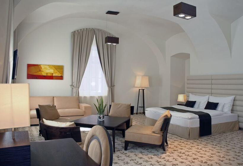 סוויטה אקזקיוטיב, Buda Castle Hotel Budapest