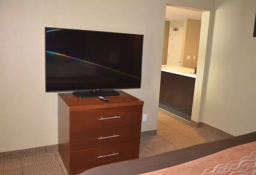 キングサイズベッドのスイートルーム, Comfort Inn & Suites Beaverton   Portland West