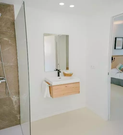 اتاق استاندارد یک نفره, Bluesea Faro Cullera