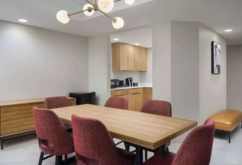 プレジデントスイートルーム, Embassy Suites By Hilton Hampton Convention Center