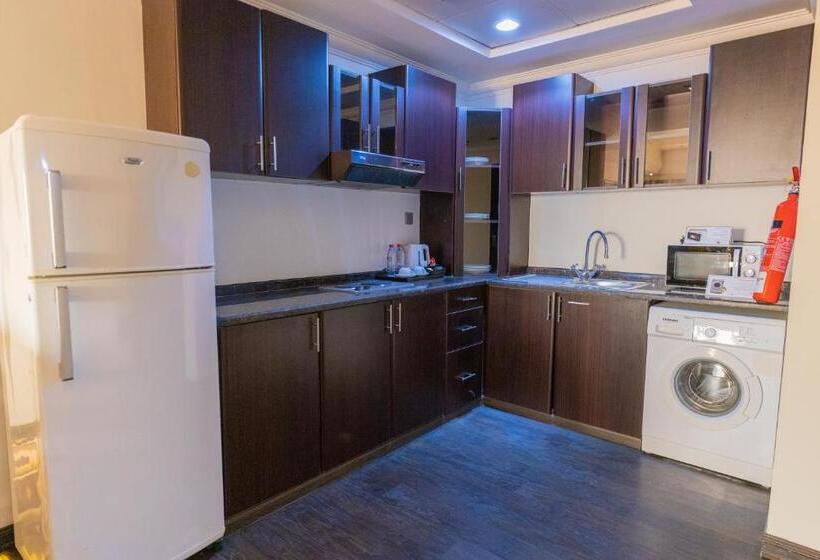 스위트, Ewan Ajman Suites