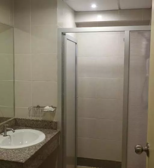 اتاق سوپریور سه تخته, Floral Shire Suvarnabhumi Airport Sha Extra Plus