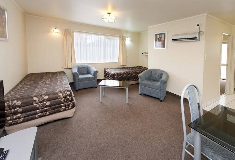 Апартаменты 1 Спальня, Geneva Motor Lodge