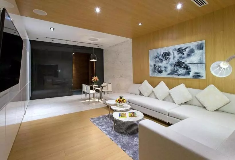سوییت, La Cigale Hotel Managed By Accor