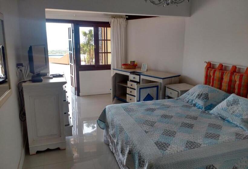 اتاق استاندارد با چشم‌انداز استخر, Pousada Porta Do Céu