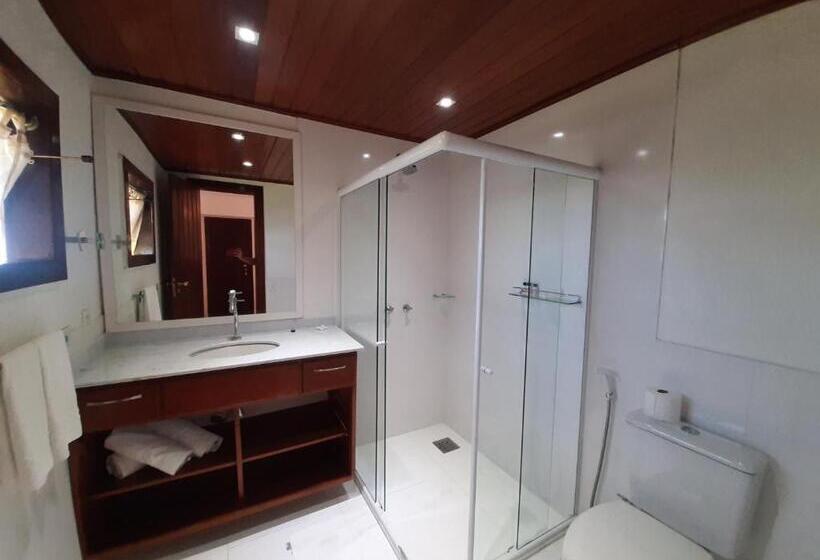 اتاق استاندارد با چشم‌انداز استخر, Pousada Porta Do Céu