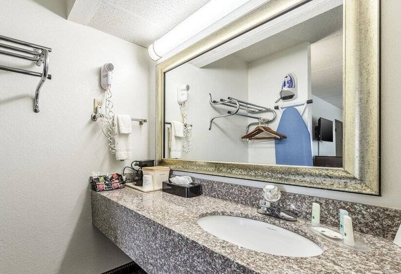 غرفه قياسيه سريرين مزدوجين, Quality Inn Simpsonville Greenville