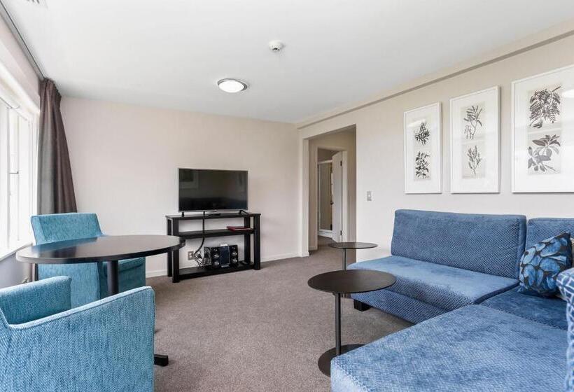 2 Bedrooms Apartment City View, Waitakere Resort & Spa