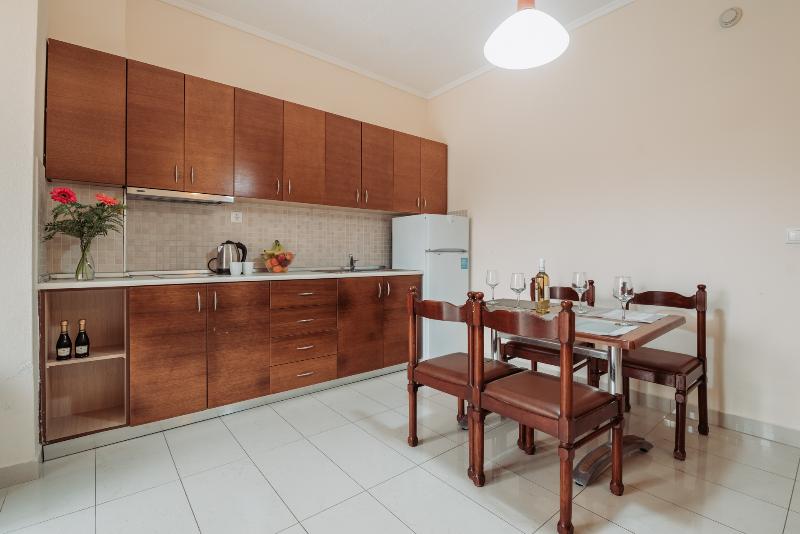 １ベッドルームアパートメント, Paleos Apartments