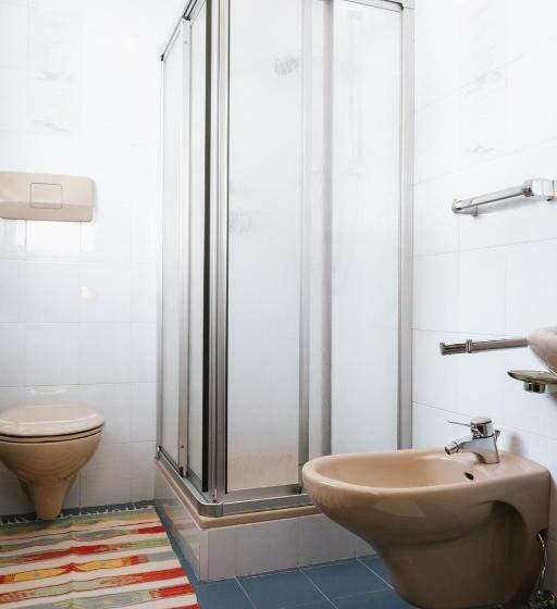 标准间带阳台, Garni Fany