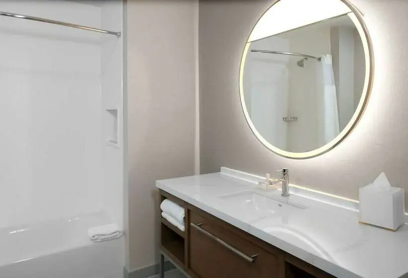 Standard-huone 2 Parivuodetta, Courtyard By Marriott Thomasville Downtown