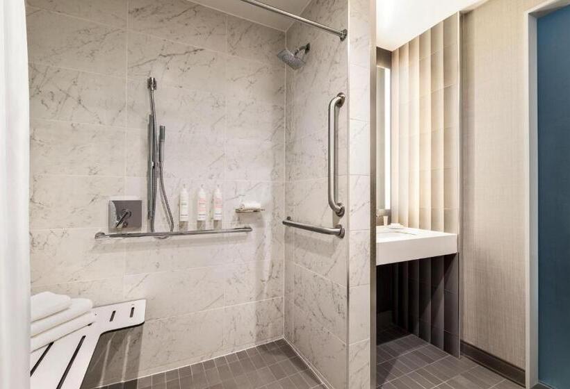 Standard-invahuone, Marriott New York Jfk Airport