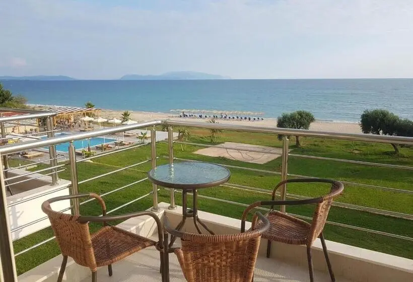 Triple Room Sea View, Ocean Hotel Resort