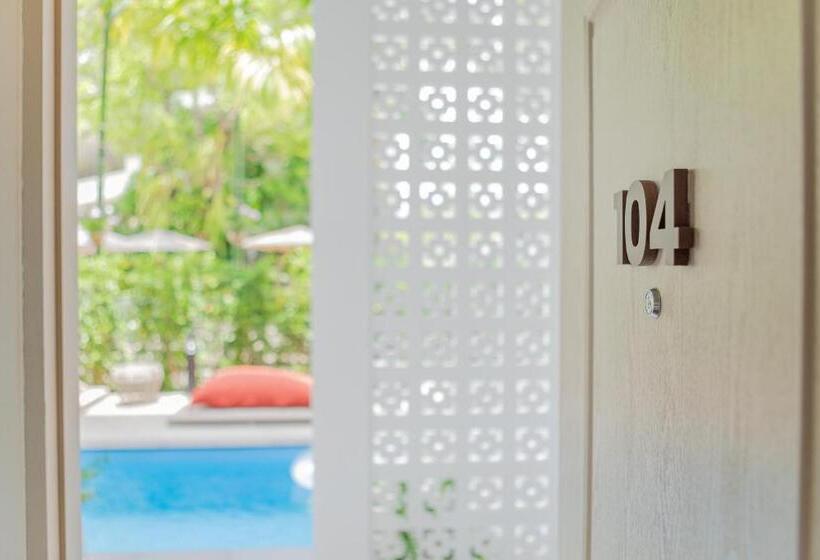 스탠다드 룸, Ang Pao Hotel Phuket