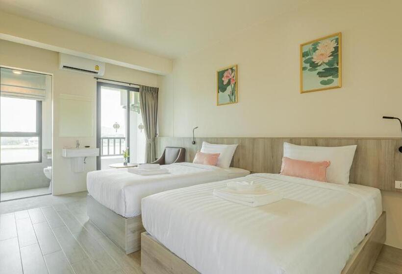 디럭스 룸, Ang Pao Hotel Phuket
