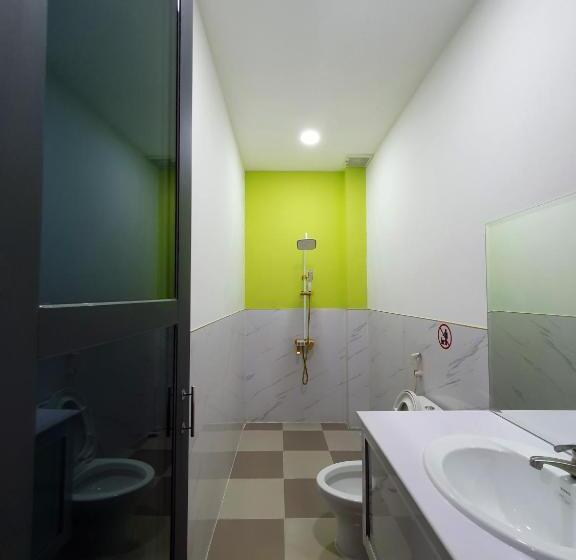 اتاق استاندارد, Hero Hostel & Billiards