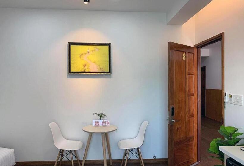 اتاق استاندارد چهار تخته, Hero Hostel & Billiards