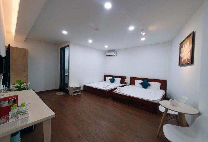 اتاق استاندارد چهار تخته, Hero Hostel & Billiards