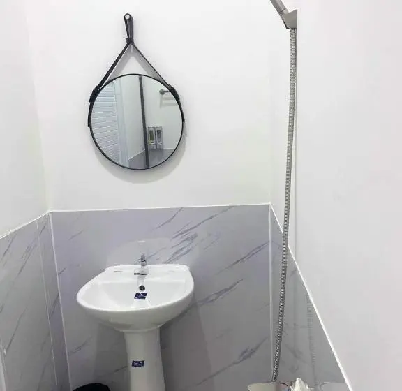 اتاق عادی, Hero Hostel & Billiards