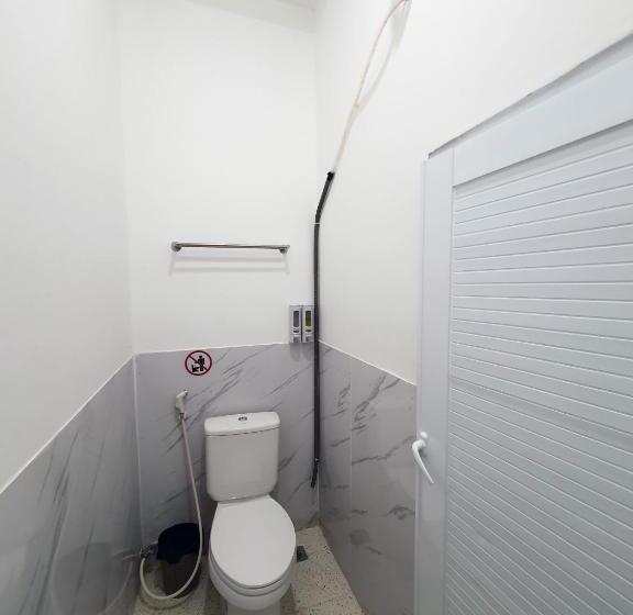 اتاق عادی, Hero Hostel & Billiards