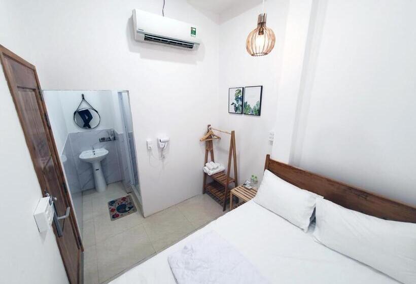 اتاق عادی, Hero Hostel & Billiards