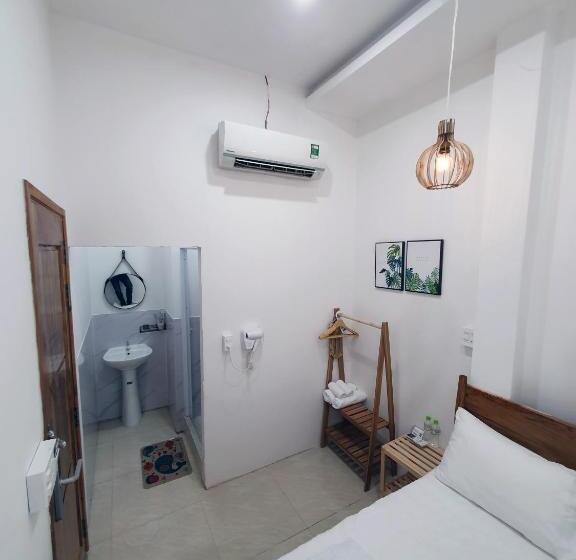 اتاق عادی, Hero Hostel & Billiards