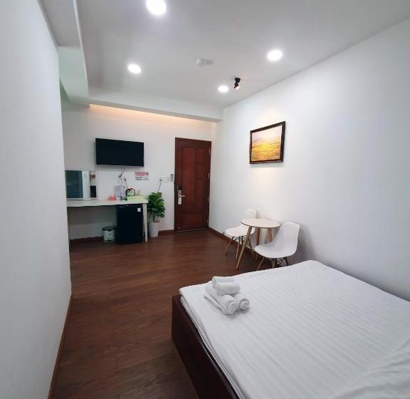 اتاق استاندارد, Hero Hostel & Billiards