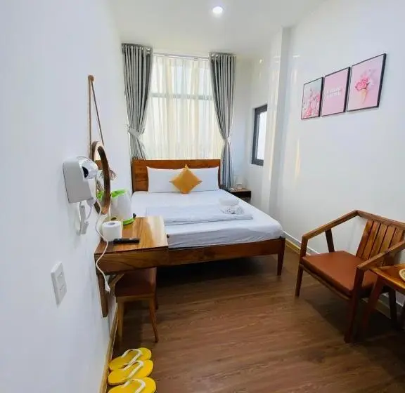 اتاق استاندارد با چشم‌انداز کوهستان, Hero Hostel & Billiards