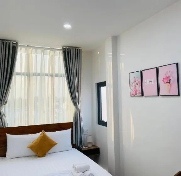 اتاق استاندارد با چشم‌انداز کوهستان, Hero Hostel & Billiards
